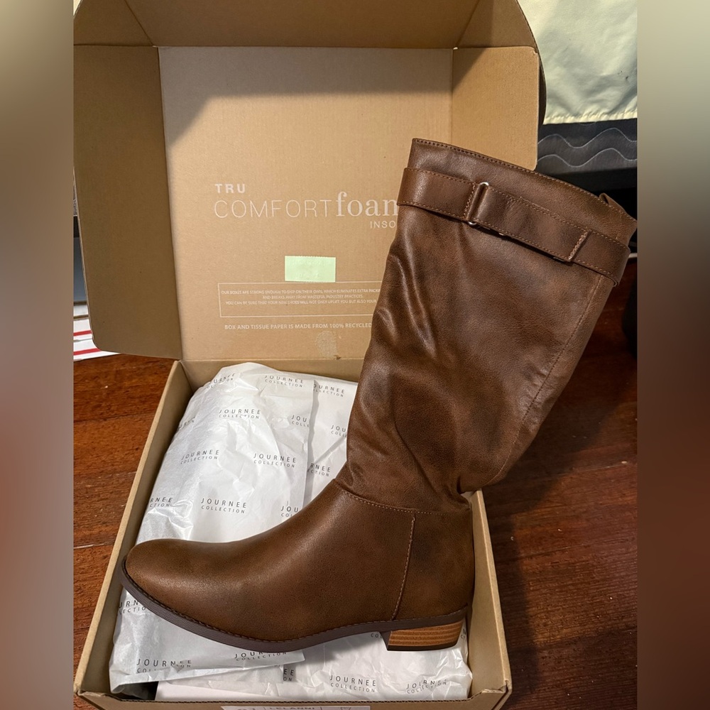 Journee LeLanni Extra Wide Calf Boot Size 9 1/2 ~ BRAND NEW IN BOX!